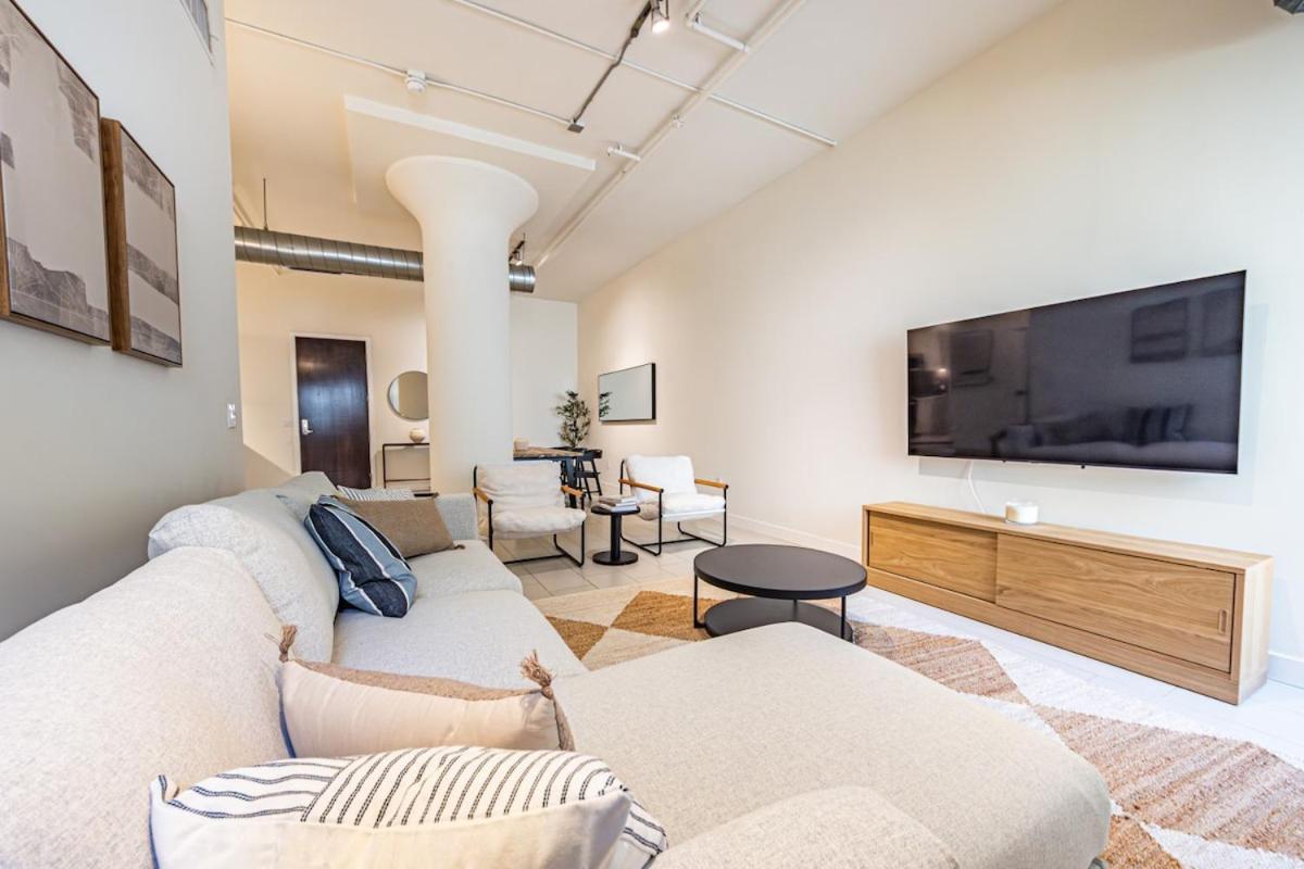 Industrial Style 2br Downtown La With Rooftop! *